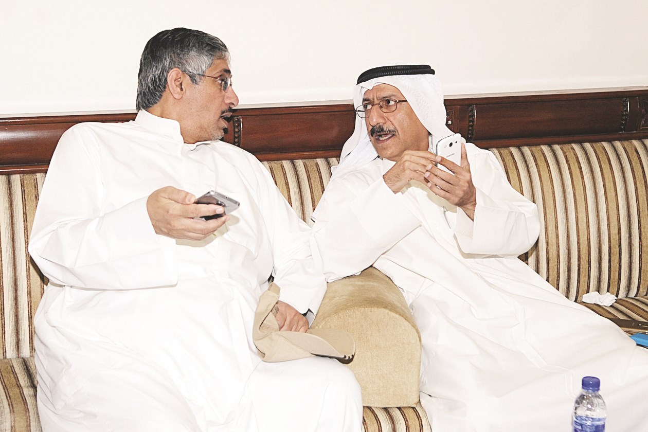 حوار بين اشكناني والزميل الجلاهمة