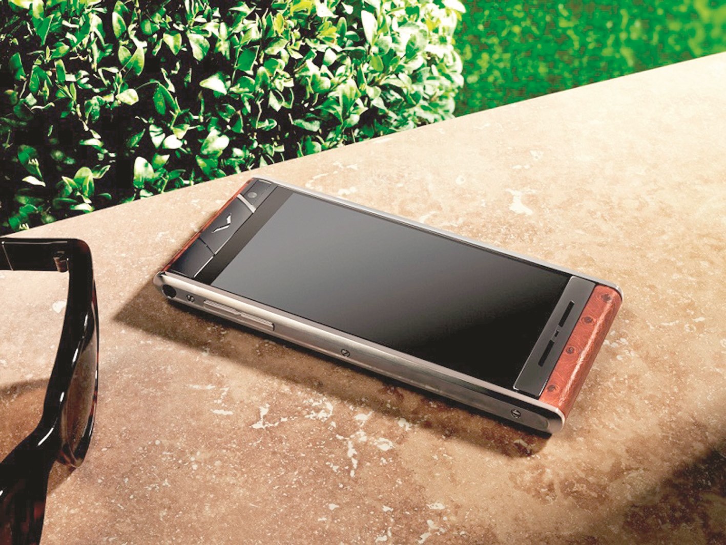 من المجموعة