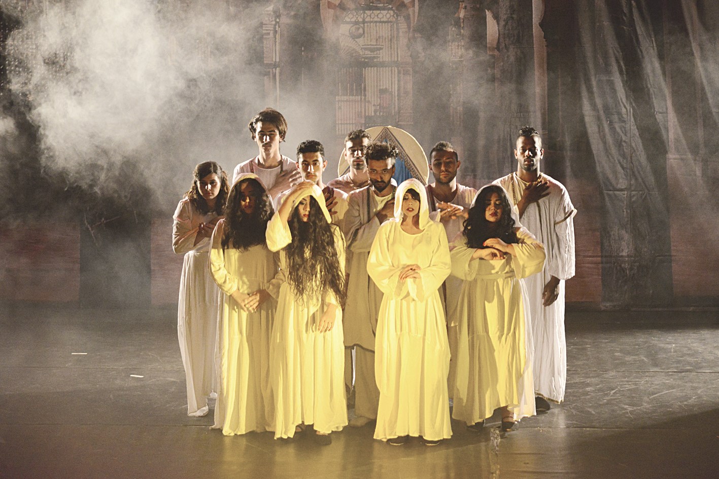 من أجواء مشهد العزاء