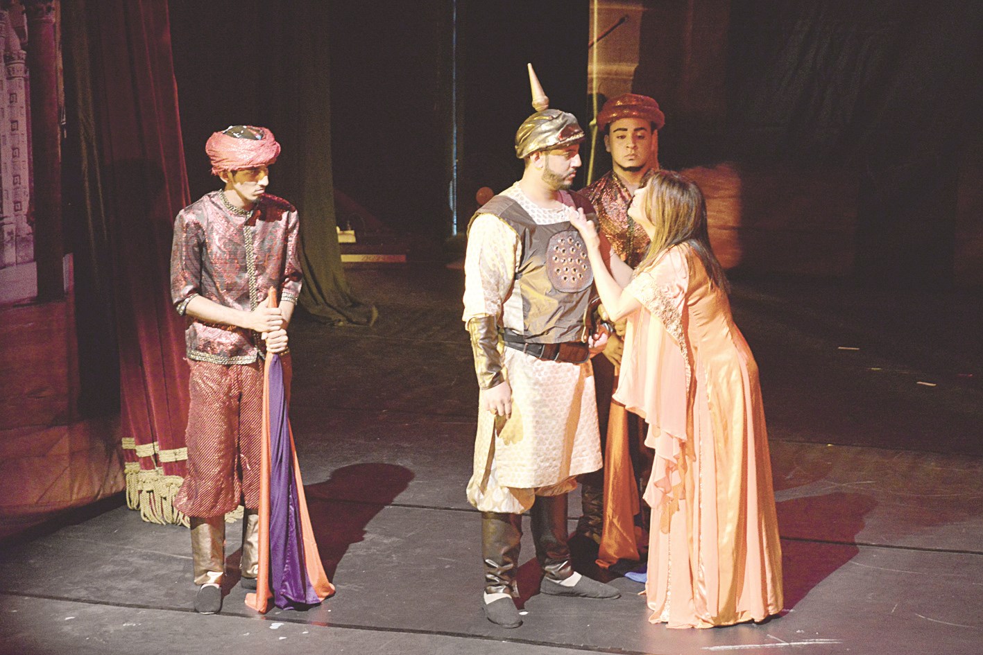 أسماء بنت غالب الناصري تتوسل لزوجها لثنيه عن الحرب