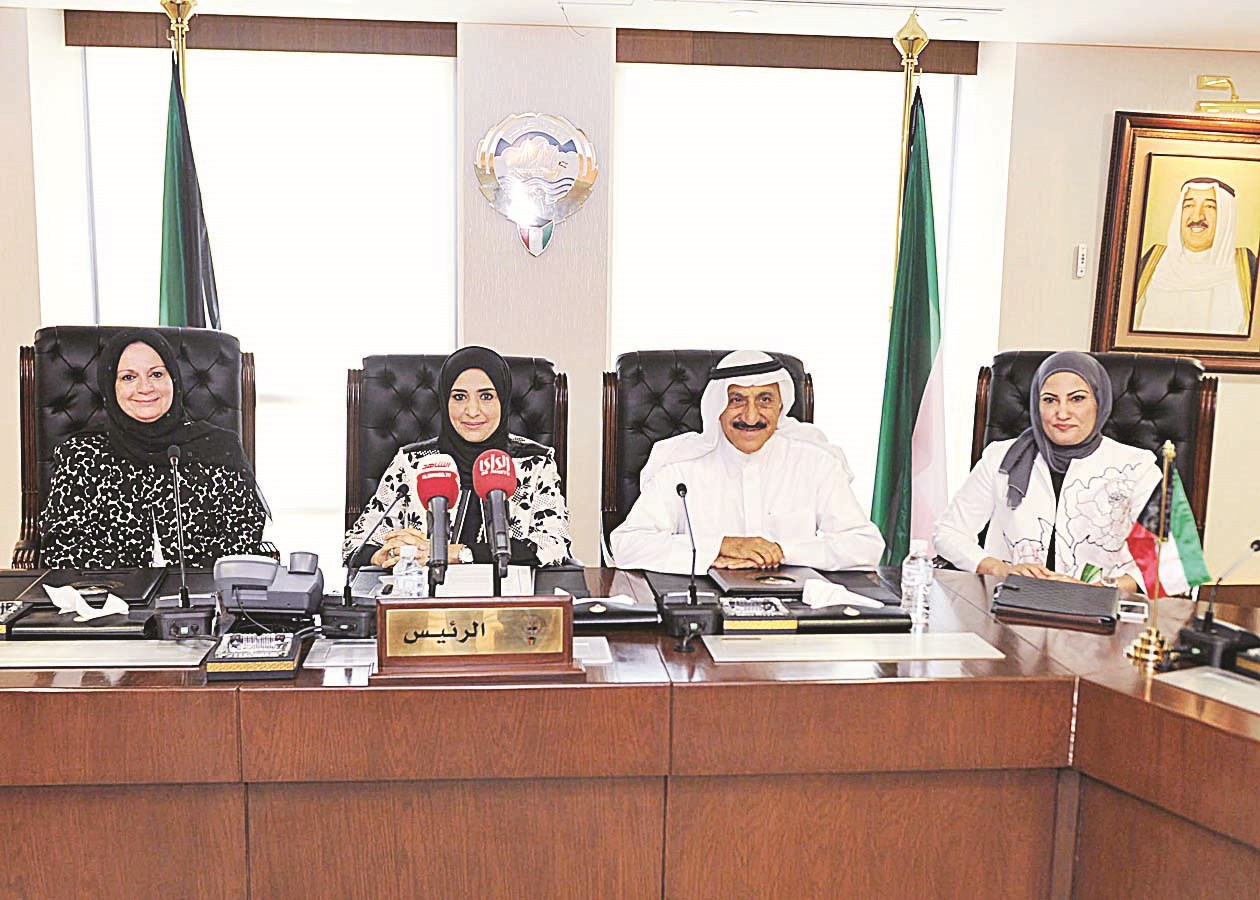 u0627u0644u062fu0639u0627u0633 u0648u0623u0633u064au0631u064a u0648u0627u0644u0639u0642u064au0644 u0648u0627u0644u0642u0627u0636u064a u062eu0644u0627u0644 u0627u0644u0645u0624u062au0645u0631 u0627u0644u0635u062du0627u0641u064a (u062au0635u0648u064au0631 u0633u0639u062f u0647u0646u062fu0627u0648u064a)