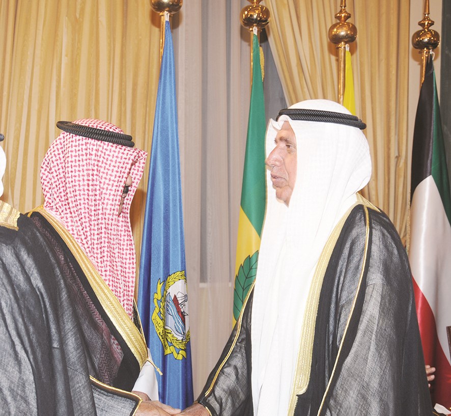 عبدالله الرومي مهنئاً