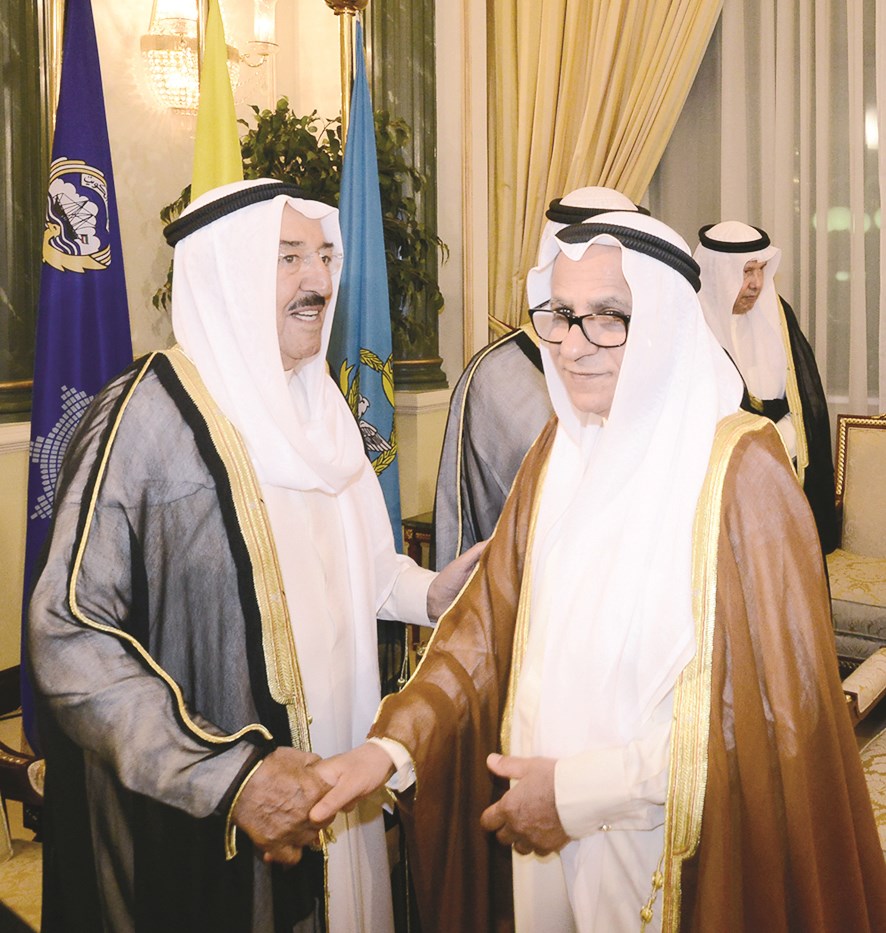 سموه يتلقى التهنئة برمضان