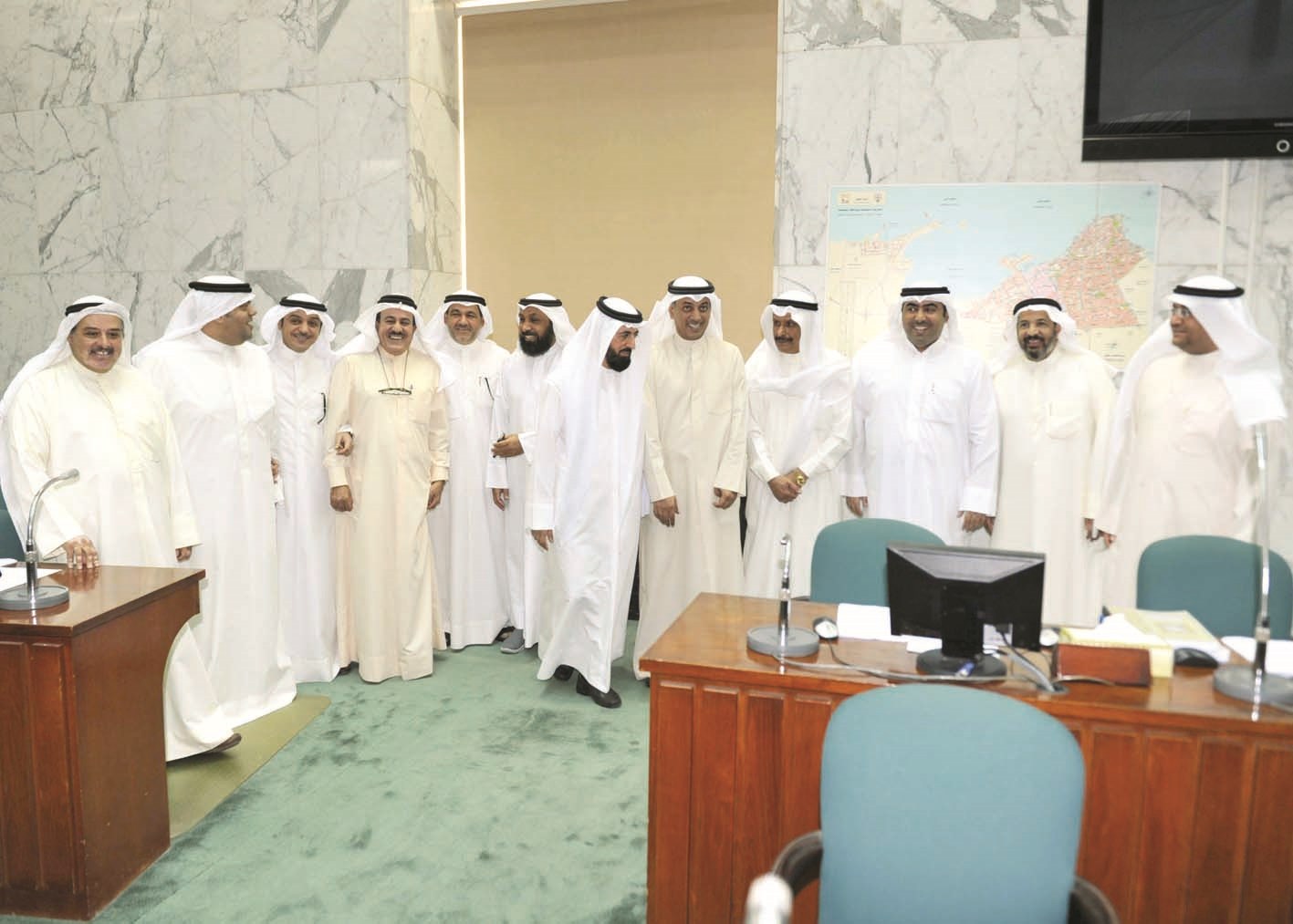 أعضاء «البلدي» في صورة جماعية     (تصوير سعد هنداوي)