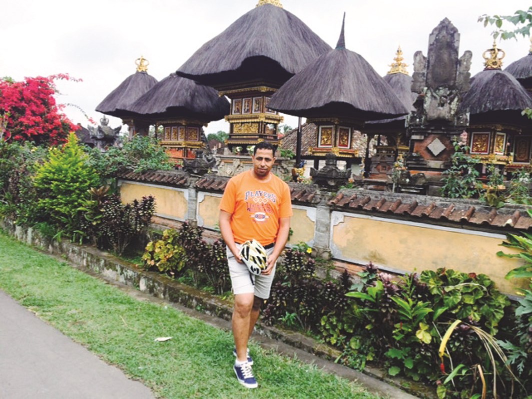 الزميل علي العلاس