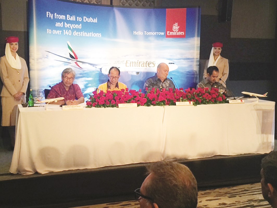 جانب من المؤتمر الصحافي