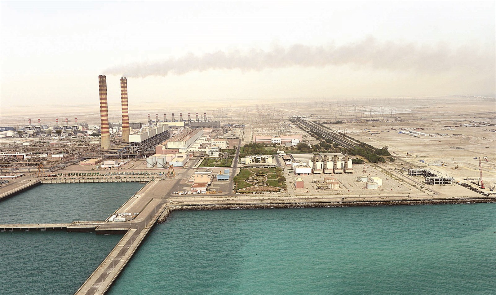 u0647u0644 u064au0644u0628u0651u064a u0627u0644u0642u0637u0627u0639 u0627u0644u0646u0641u0637u064a u0627u0644u0643u0648u064au062au064a u0627u0644u0627u0634u062au0631u0627u0637u0627u062a u0627u0644u0628u064au0626u064au0651u0629u061f  (u062au0635u0648u064au0631 u0623u0633u0639u062f u0639u0628u062fu0627u0644u0644u0647)