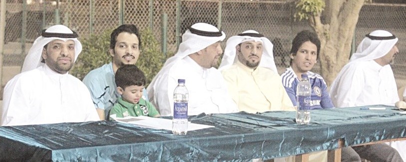 عارف الصبيحي رئيس اللجنة المنظمة يتابع الدورة