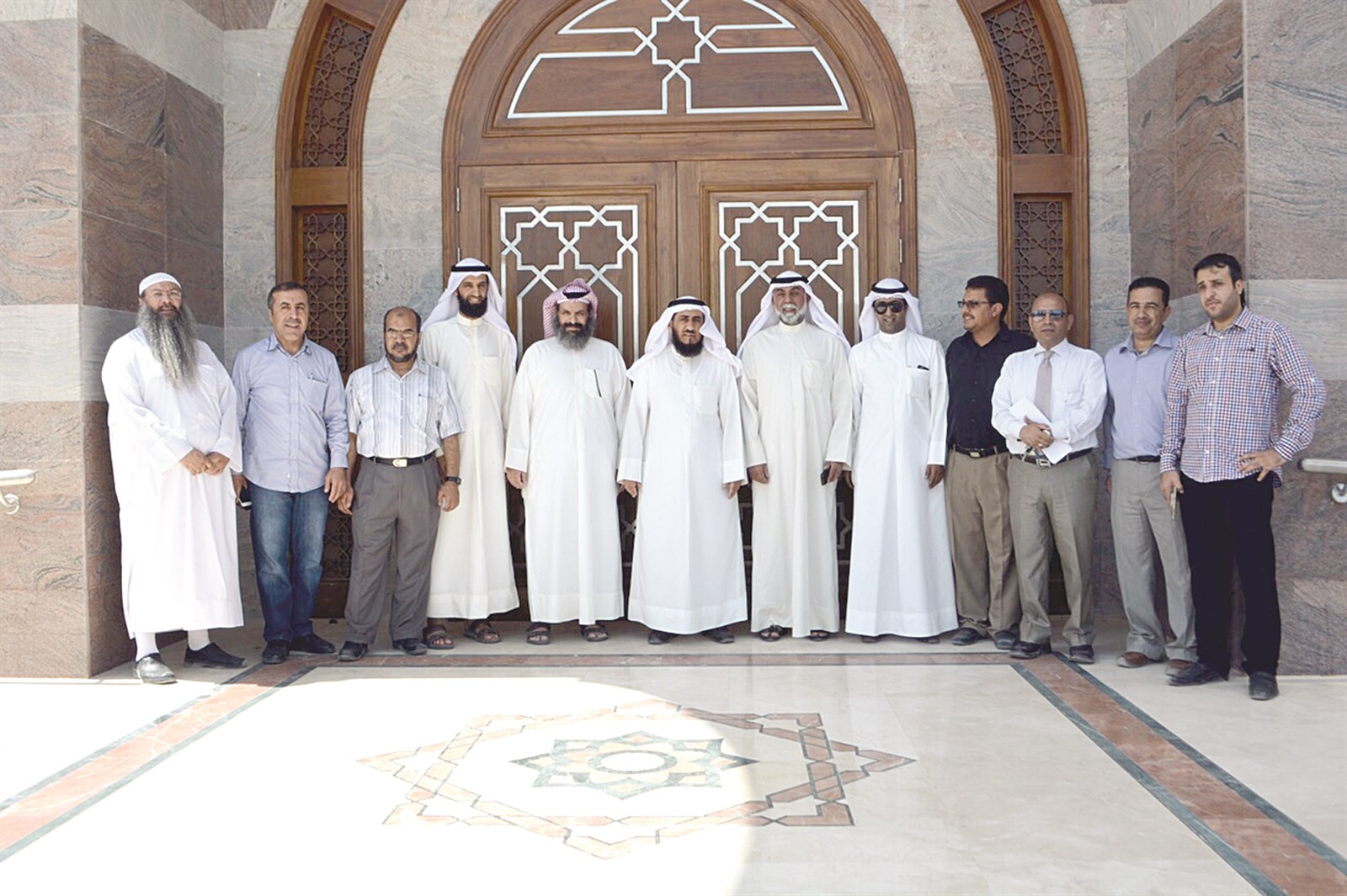 u0639u0645u0627u062fu064a u0648u0627u0644u0648u0641u062f u0627u0644u0645u0631u0627u0641u0642