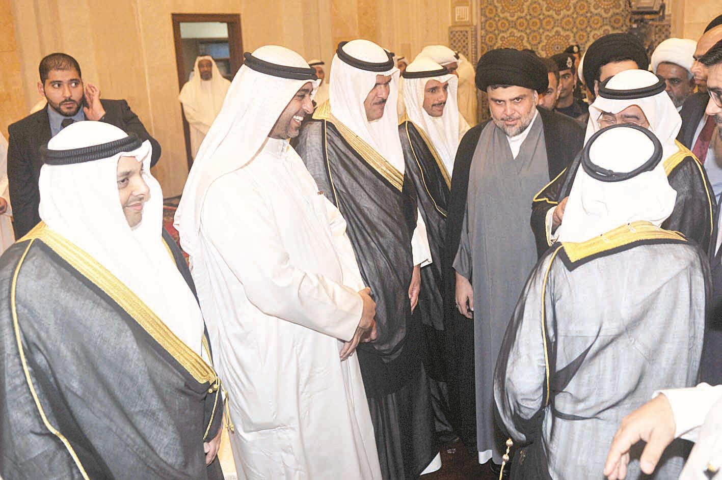 مقتدى الصدر لدى حضوره لتقديم العزاء