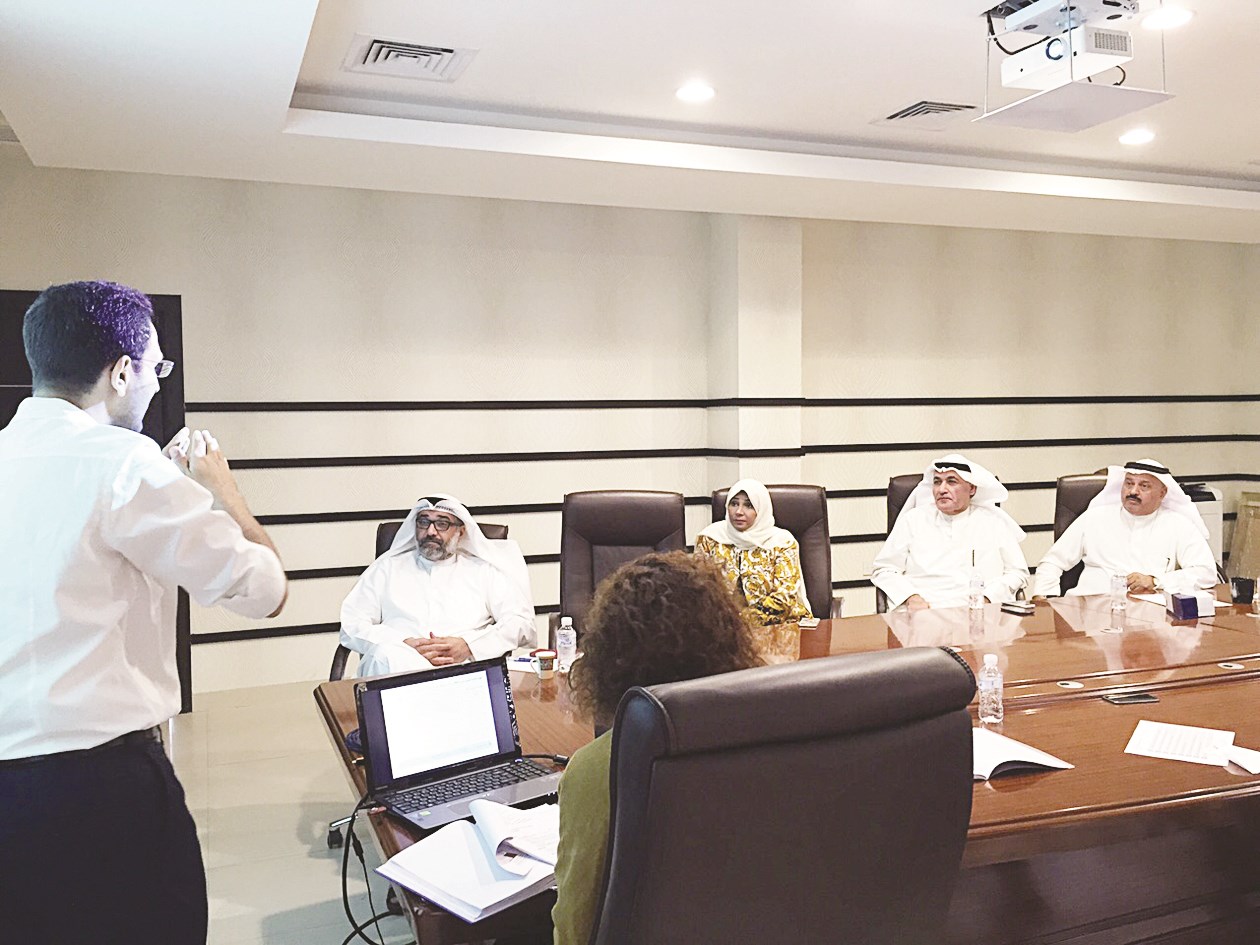 u0627u0644u0634u0637u064a u0648u0645u0645u062bu0644u0648 u0627u0644u0647u064au0626u0629 u064au0633u062au0645u0639u0648u0646 u0644u0634u0631u062d u0645u0646 u0645u0645u062bu0644 u0627u0644u0634u0631u0643u0629