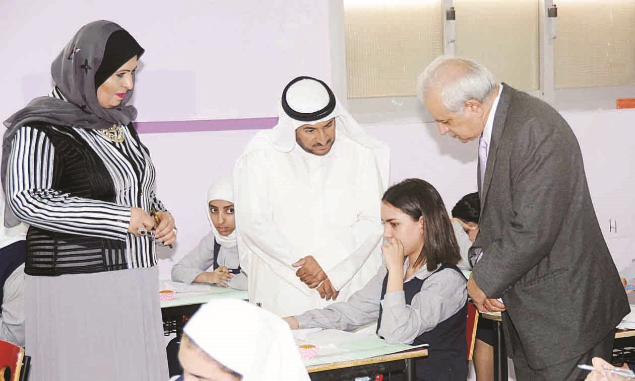 u0627u0644u0639u064au0633u0649 u0648u0627u0644u0647u064au0645 u062eu0644u0627u0644 u0627u0644u062cu0648u0644u0629 u0639u0644u0649 u0623u062du062f u0641u0635u0648u0644 u0627u0644u0637u0627u0644u0628u0627u062a b(u062au0635u0648u064au0631 u0637u0627u0631u0642 u0639u0632 u0627u0644u062fu064au0646)