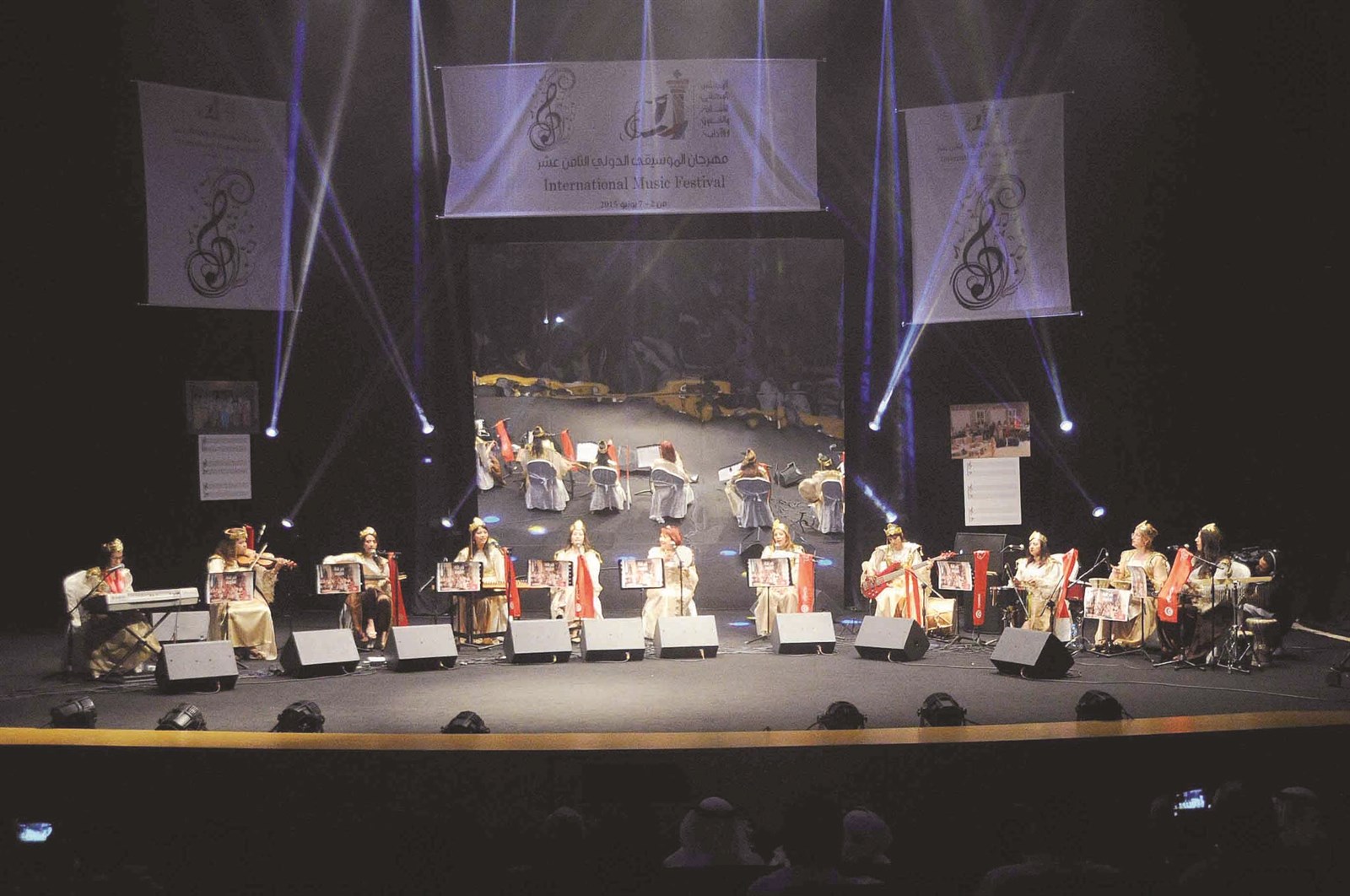 u0627u0644u0641u0631u0642u0629 u0627u0644u0646u0633u0627u0626u064au0629 u0627u0644u062au0648u0646u0633u064au0629 (u062au0635u0648u064au0631 u0637u0627u0631u0642 u0639u0632u0627u0644u062fu064au0646)