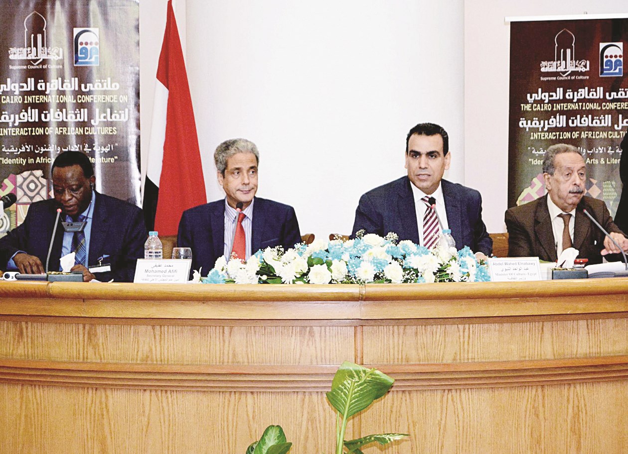 u0648u0632u064au0631 u0627u0644u062bu0642u0627u0641u0629 u0627u0644u0645u0635u0631u064a u0645u0641u062au062au062du0627u064b u0627u0644u0645u0644u062au0642u0649