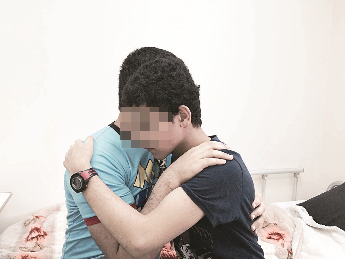 u0627u0644u0623u062eu0648u0627u0646 u064au062du062au0645u064a u0643u0644 u0645u0646u0647u0645u0627 u0628u0627u0644u0622u062eu0631 u0628u0639u062fu0645u0627 u0641u0642u062fu0627 u0627u0644u0623u0645u0627u0646