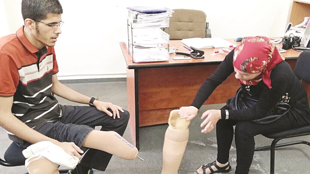 u0627u0644u0634u0627u0628 u0627u0644u0641u0644u0633u0637u064au0646u064a u0648u0627u0644u0637u0631u0641 u0627u0644u0635u0646u0627u0639u064a