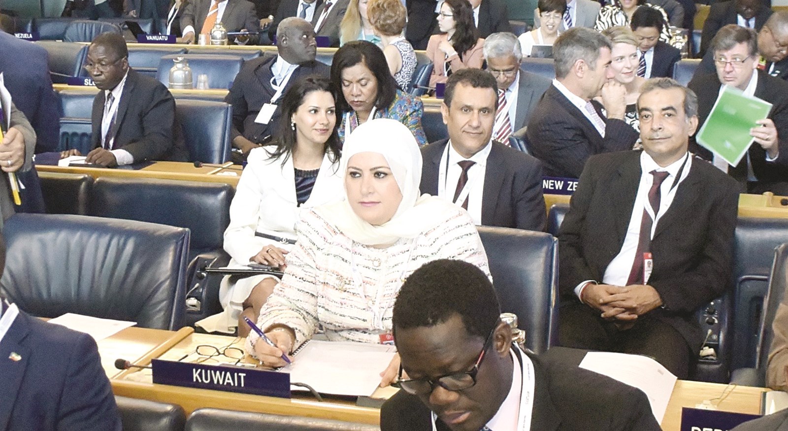 u0627u0644u062eu0644u064au0644 u0645u0639 u0648u0641u062f u0627u0644u0643u0648u064au062a