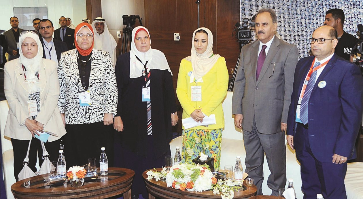 u0631u0645u0636u0627u0646 u0648u0627u0644u0645u0637u064au0631u064a u064au062au0648u0633u0637u0627u0646 u0645u0634u0627u0631u0643u064au0646 u0641u064a u0627u0644u0645u0624u062au0645u0631 (u062au0635u0648u064au0631 u0637u0627u0631u0642 u0639u0632 u0627u0644u062fu064au0646)