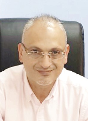 الياس منصور