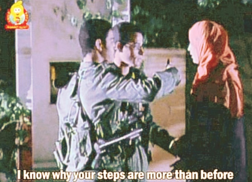 ... u062bu0645 u062au062eu0631u062c u0625u0644u0649 u0623u0646 u064au0639u062au0631u0636 u0637u0631u064au0642u0647u0627 u062cu0646u062fu064au0627u0646