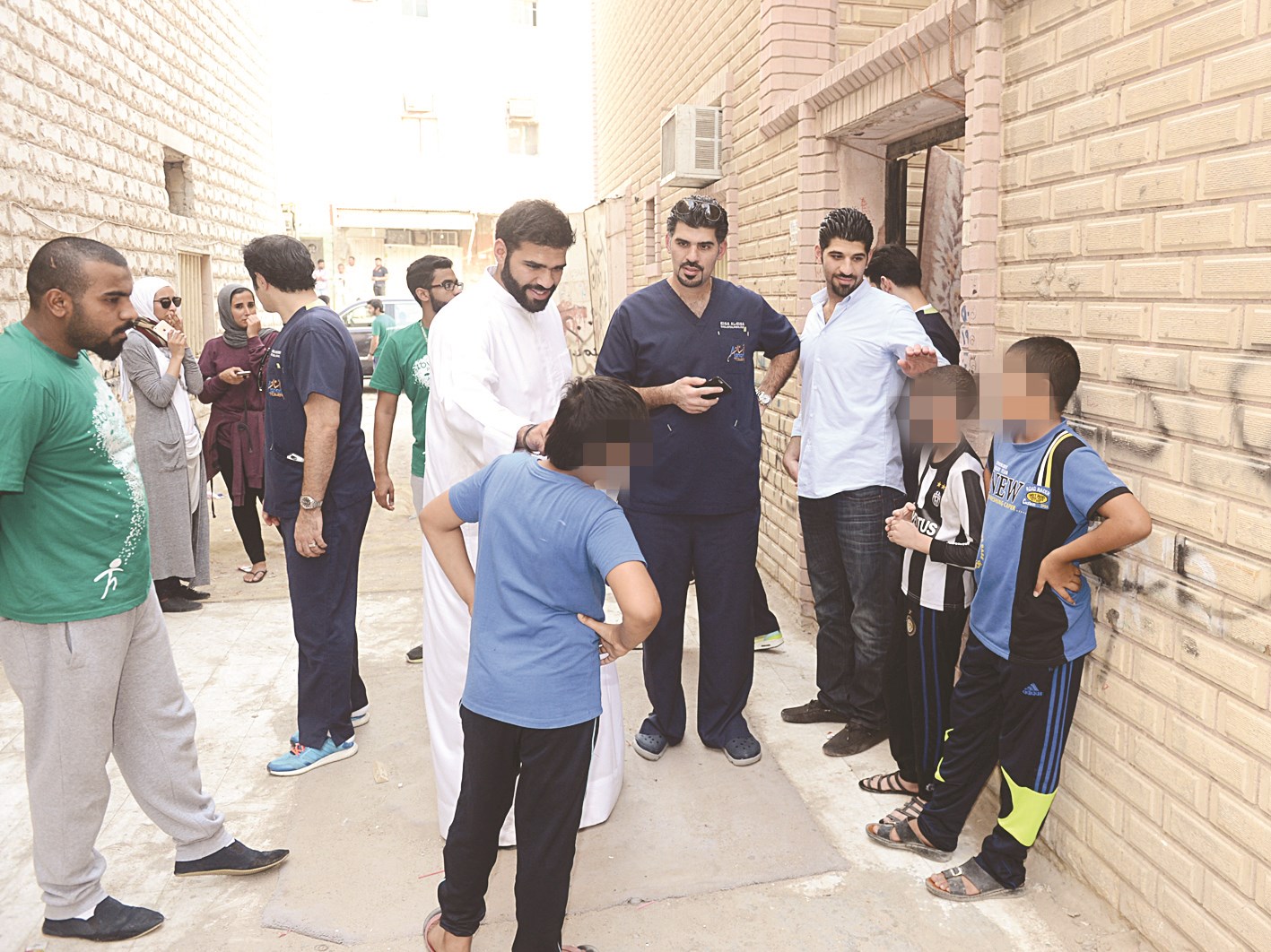 u0623u0639u0636u0627u0621 u0641u064a u0627u0644u0641u0631u064au0642 u064au062fu0627u0639u0628u0648u0646 u0623u0637u0641u0627u0644 u0627u0644u062cu0644u064au0628 (u062au0635u0648u064au0631 u0623u0633u0639u062f u0639u0628u062fu0627u0644u0644u0647)