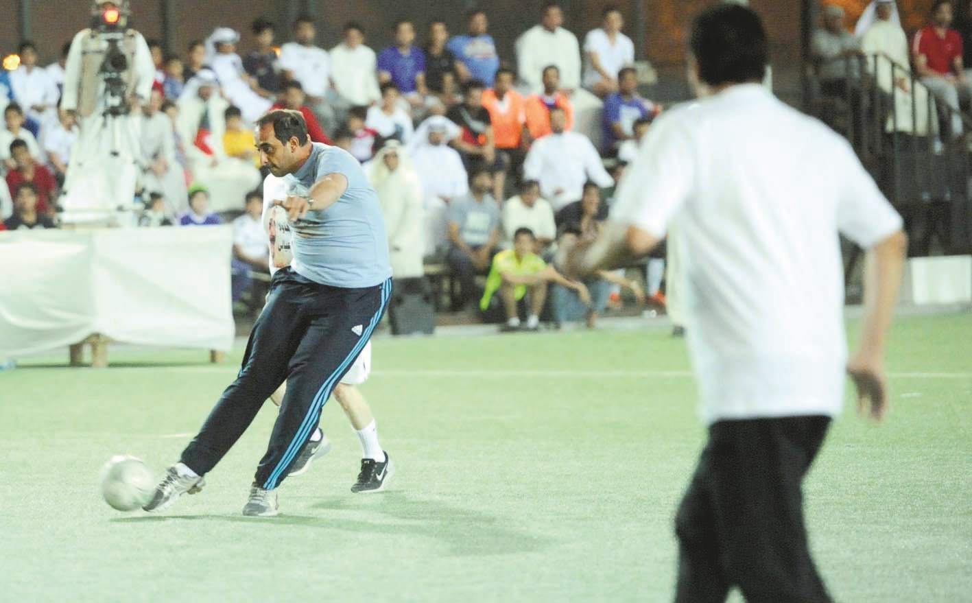 العبدالله يسدد