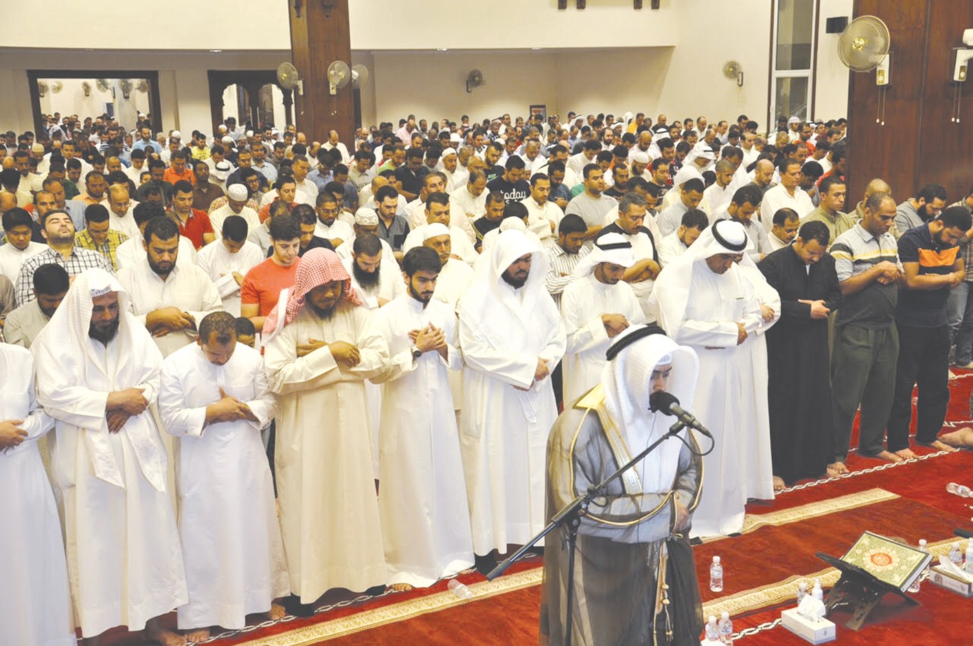 u0623u062cu0648u0627u0621 u0625u064au0645u0627u0646u064au0629 u0641u064a u0645u0631u0643u0632 u0645u0633u062cu062f u0627u0644u0631u0627u0634u062f u0627u0644u0631u0645u0636u0627u0646u064a