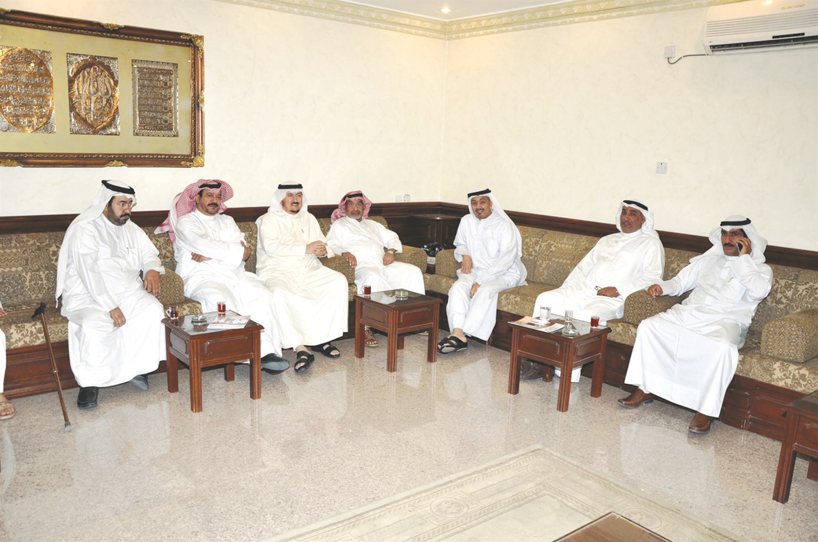 u0627u0644u0648u0637u0631u064a u0645u062au0648u0633u0637u0627 u0623u0639u0636u0627u0621 u0645u062cu0644u0633 u0625u062fu0627u0631u0629 u0627u0644u0627u062au062du0627u062f