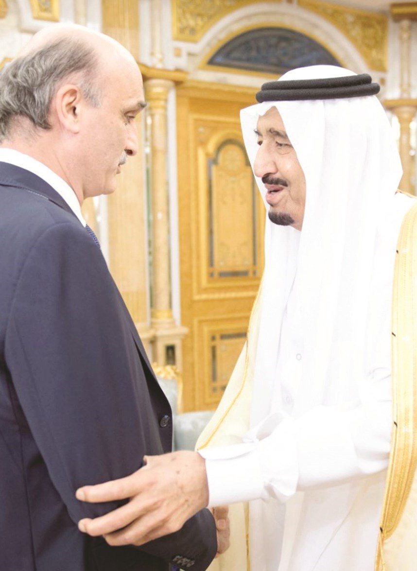 u062eu0627u062fu0645 u0627u0644u062du0631u0645u064au0652u0646 u0627u0644u0634u0631u064au0641u064au0646 u0645u0631u062du0651u0628u0627u064b u0628u062cu0639u062cu0639