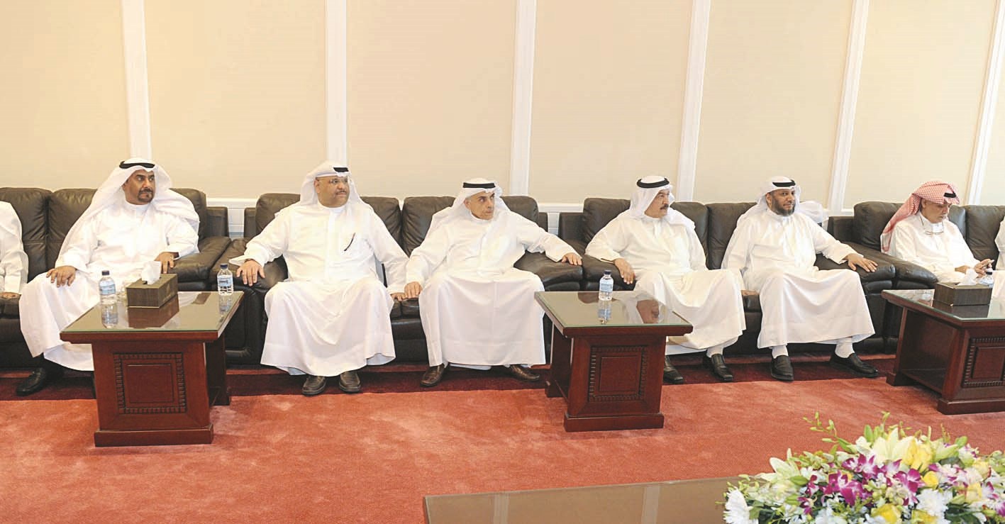 قياديو وزارة الكهرباء والماء في حفل الاستقبال