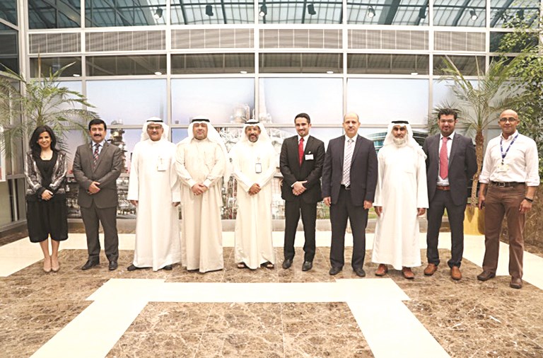 u0641u0631u064au0642 u0627u0644u0645u062au0627u0628u0639u0629 u0644u062fu0649 u062cu0648u0644u062au0647 u0639u0644u0649 u0645u0634u0631u0648u0639 u062cu0633u0631 u062cu0627u0628u0631