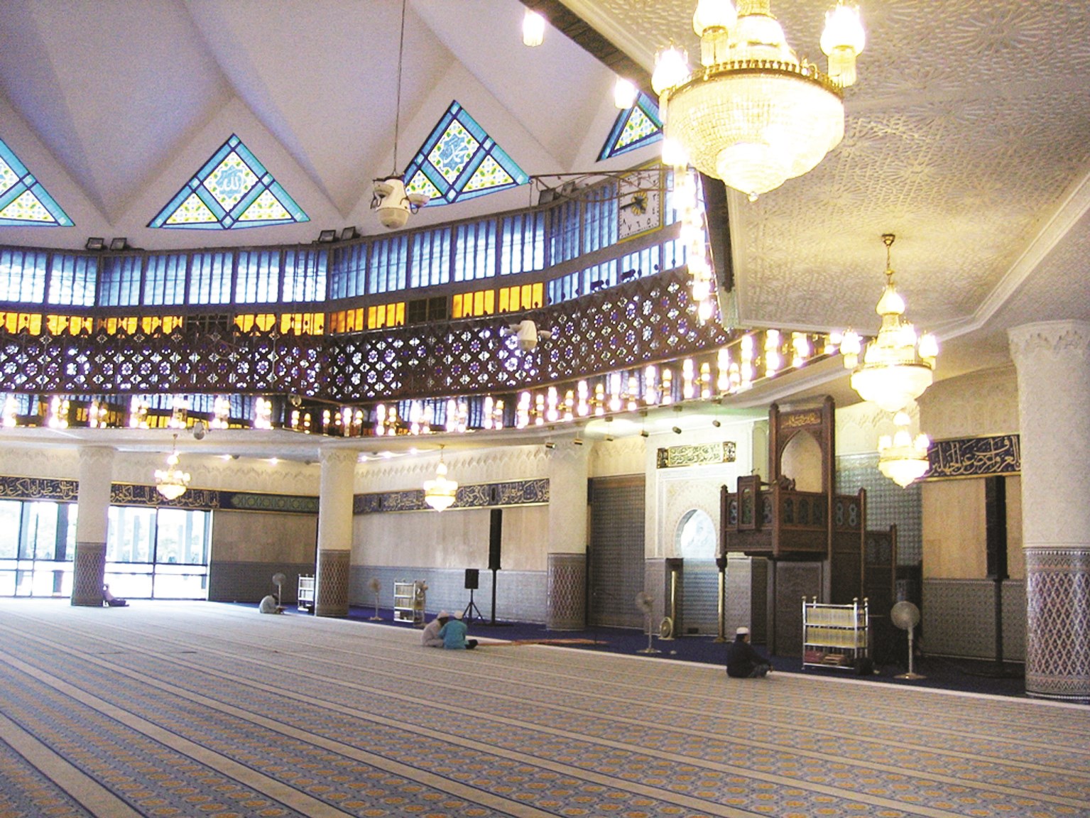 u0627u0644u0639u0628u0627u062fu0627u062a u0648u0627u0644u0637u0627u0639u0627u062a u062au0645u062au062f u0639u0644u0649 u0645u062fu0627u0631 u0627u0644u0639u0627u0645 u0648u0644u064au0633 u0641u064a u0631u0645u0636u0627u0646 u0641u0642u0637