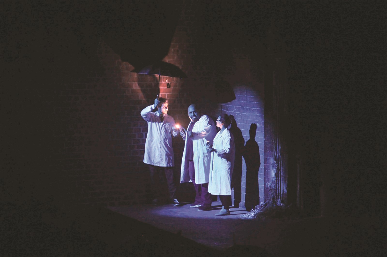 u0645u0634u0647u062f u0645u0646 u0627u0644u0639u0631u0636         (u062au0635u0648u064au0631 u0646u0648u0631 u0647u0646u062fu0627u0648u064a)