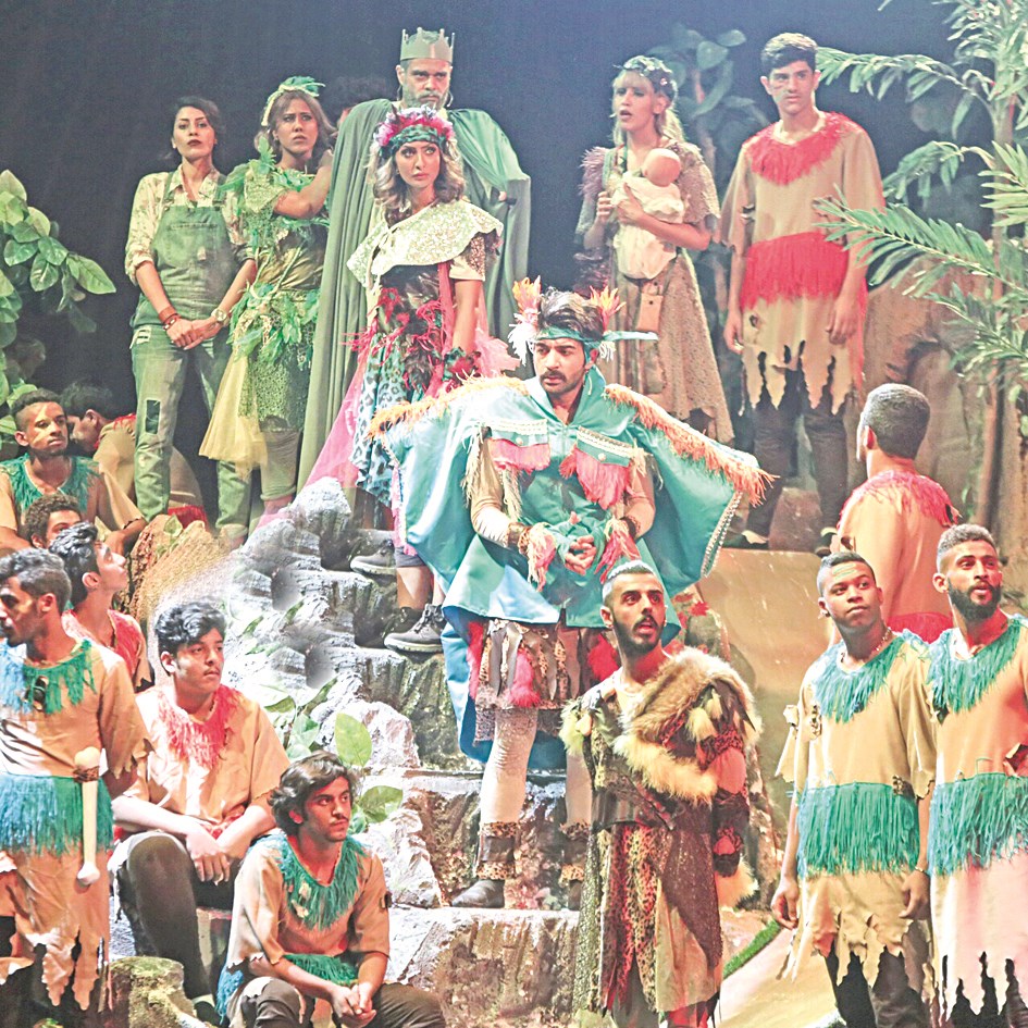 أزياء وديكور وأداء متماسك