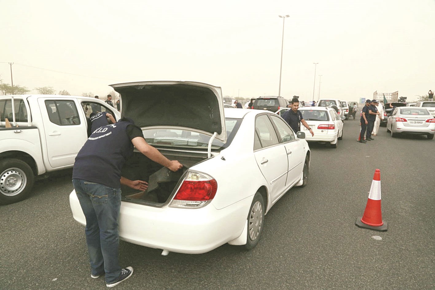 u062au0641u062au064au0634 u064au062fu0648u064a u0644u0625u062du062fu0649 u0627u0644u0633u064au0627u0631u0627u062a