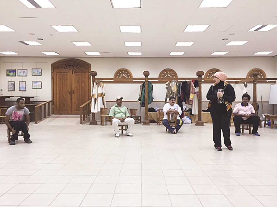 سماح تواجه السلاحف الأربع