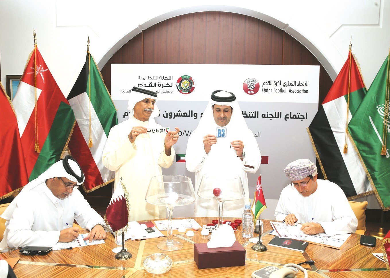 u0645u0646 u0627u062cu062au0645u0627u0639 u0627u0644u0644u062cu0646u0629 u0627u0644u062au0646u0638u064au0645u064au0629 u0627u0644u062eu0644u064au062cu064au0629 u0644u0643u0631u0629 u0627u0644u0642u062fu0645 u0627u0644u0630u064a u0634u0647u062f u0627u0644u0642u0631u0639u0629