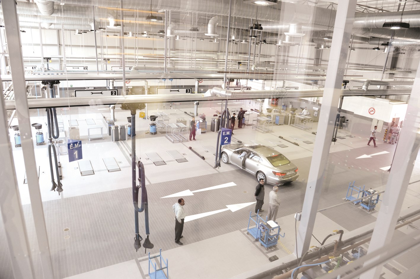 مساحات كبيرة لاستقبال السيارات