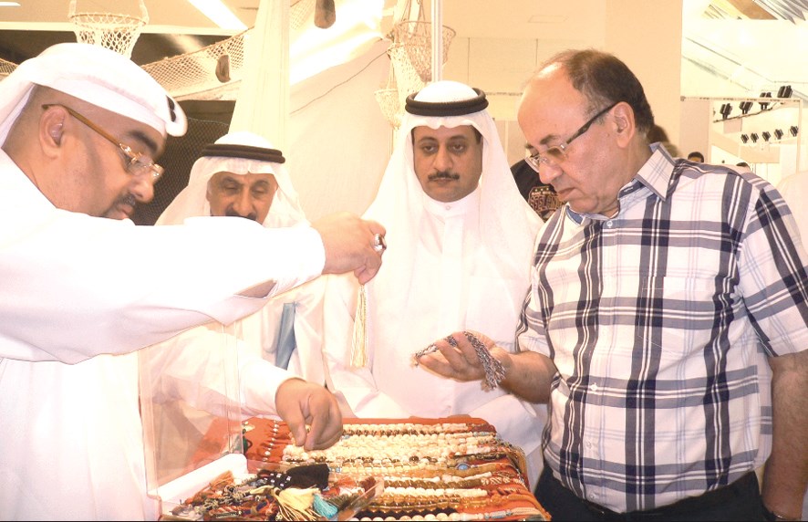 u0628u0646 u062au0631u0643u064a u062eu0644u0627u0644 u0632u064au0627u0631u062au0647 u0645u0639u0631u0636 u0627u0644u0643u0648u064au062a u0641u064a u0645u0647u0631u062cu0627u0646 u0642u0633u0646u0637u064au0646u0629