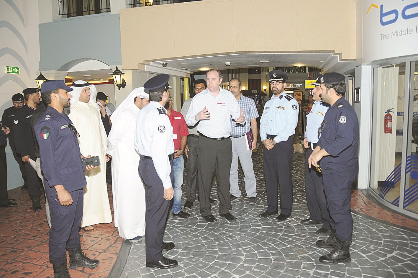 u062cu0627u0646u0628 u0645u0646 u0627u0644u062cu0648u0644u0629