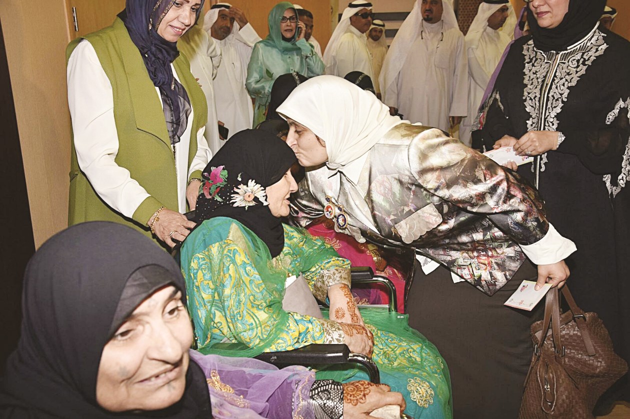 u0648u0632u064au0631u0629 u0627u0644u0634u0624u0648u0646 u0647u0646u062f u0627u0644u0635u0628u064au062d u0644u062fu0649 u0631u0639u0627u064au062au0647u0627 u0641u0639u0627u0644u064au0629 u0633u0627u0628u0642u0629 u0644u0642u0637u0627u0639 u0627u0644u0631u0639u0627u064au0629 u0627u0644u0627u062cu062au0645u0627u0639u064au0629