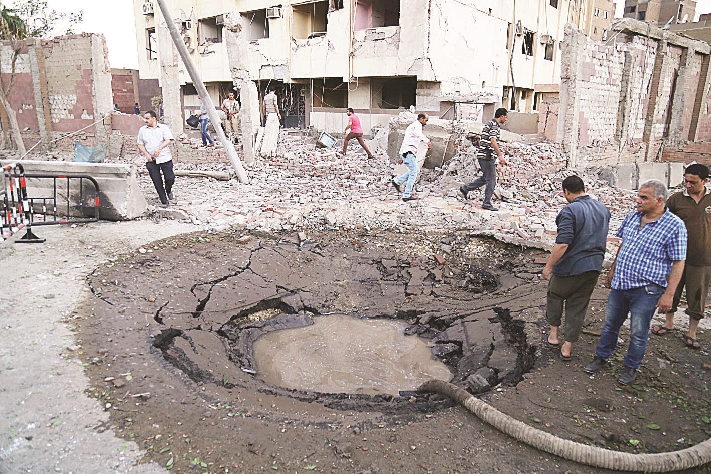 u062du0641u0631u0629 u0639u0645u064au0642u0629 u0623u062du062fu062bu0647u0627 u0627u0644u062au0641u062cu064au0631 u0641u064a u062cu0648u0627u0631 u0645u0628u0646u0649 u0627u0644u0623u0645u0646 u0627u0644u0648u0637u0646u064a