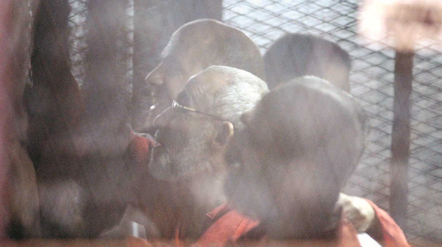 u0628u062fu064au0639 u0628u064au0646 u0642u064au0627u062fu0627u062a u00abu0627u0644u0625u062eu0648u0627u0646u00bb u062fu0627u062eu0644 u0627u0644u0642u0641u0635 u0623u062bu0646u0627u0621 u0627u0644u062cu0644u0633u0629