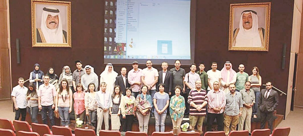 u0644u0642u0637u0629 u062cu0645u0627u0639u064au0629 (u062au0635u0648u064au0631 u0632u0643u0631u064au0627 u0639u0637u064au0629)