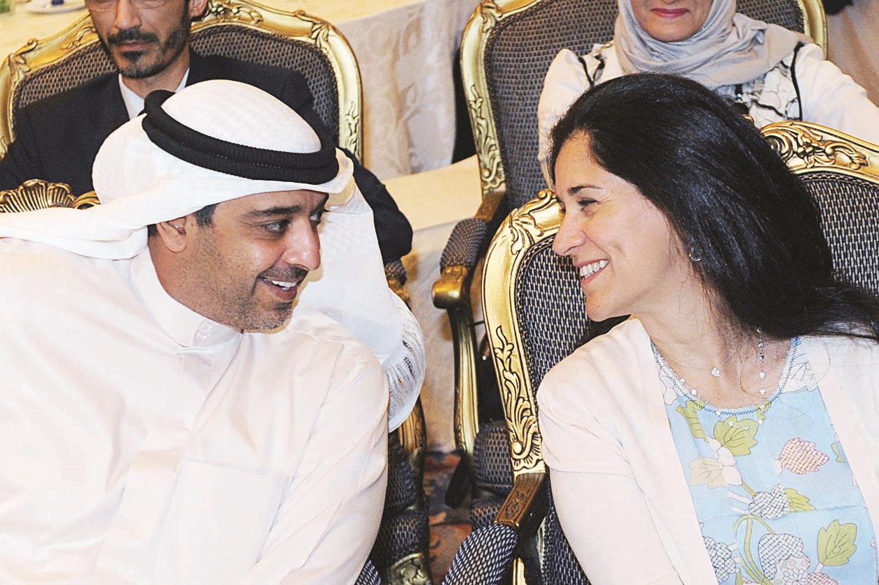 حديث بين العبدالله وانتصار سالم العلي