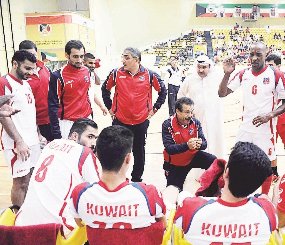 u0627u0644u0645u062fu0631u0628 u0645u062du0645u062f u0627u0644u0628u062du0631u064a u064au0648u062cu0647 u0644u0627u0639u0628u064au0647 u062eu0644u0627u0644 u0625u062du062fu0649 u0645u0628u0627u0631u064au0627u062a u0627u0644u0645u0648u0633u0645 u0627u0644u0645u0627u0636u064a