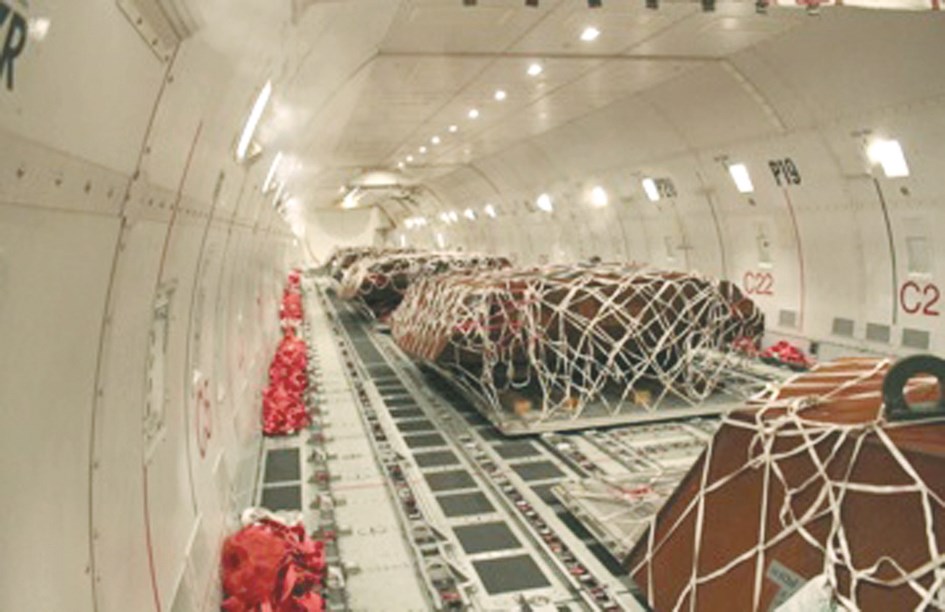 u0637u0627u0626u0631u0629 u0623u0645u064au0631u0643u064au0629 u062au062du0645u0644 u0623u0628u0631u0627u062c u0627u0644u062fu0628u0627u0628u0627u062a u0625u0644u0649 u0642u0627u0639u062fu0629 u062cu0648u064au0629 u0645u0635u0631u064au0629