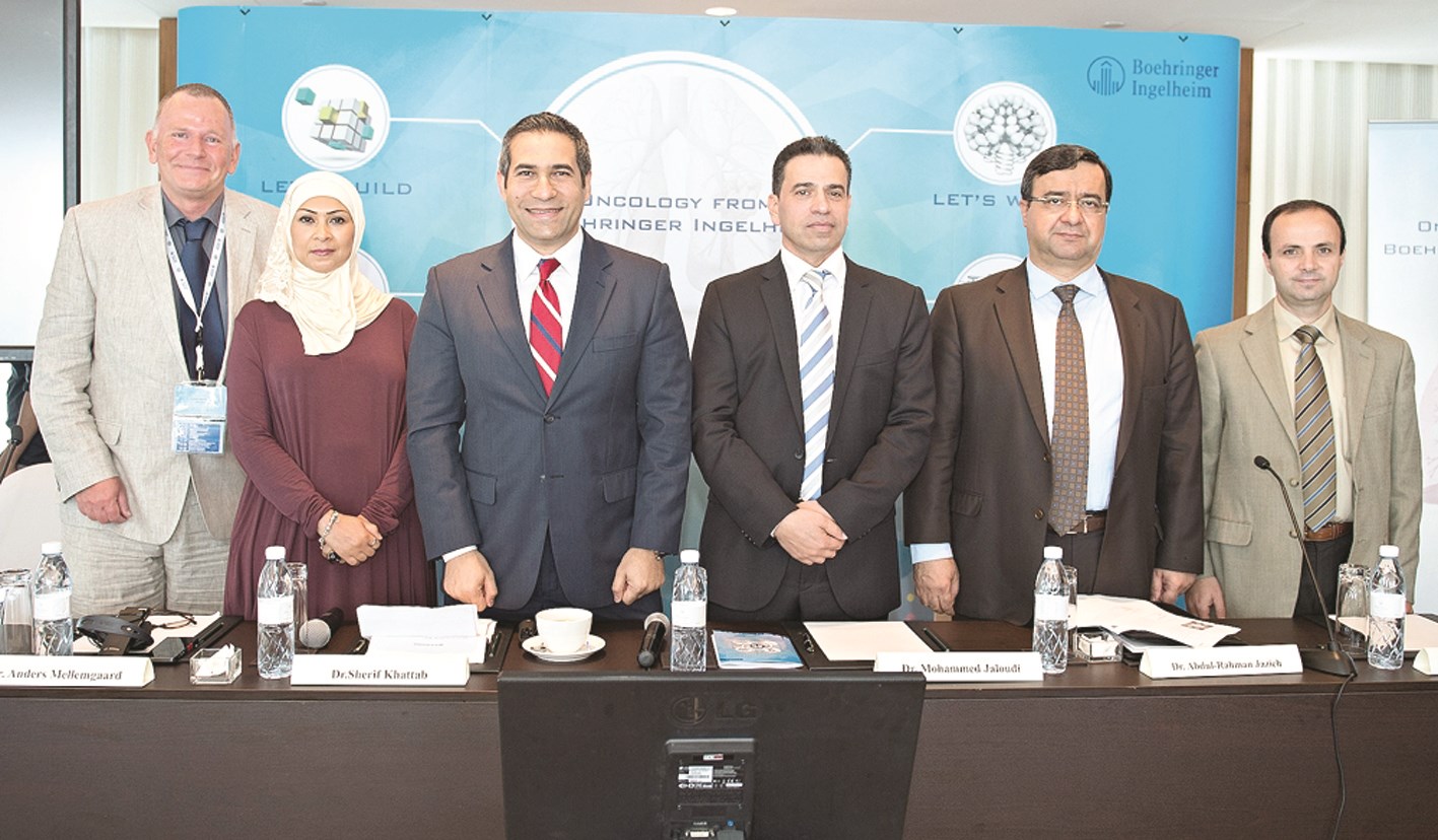 u062cu0644u0648u062fu064a u0645u062au0648u0633u0637u0627u064b u0627u0644u0623u0637u0628u0627u0621 u0627u0644u0645u0634u0627u0631u0643u064au0646 u0641u064a u0627u0644u062cu0644u0633u0629