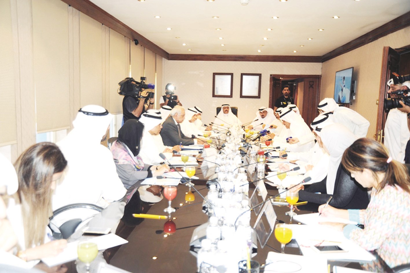 u0627u0644u062du0645u0648u062f u062eu0644u0627u0644 u0627u0644u0627u062cu062au0645u0627u0639 u0627u0644u062au0646u0633u064au0642u064a u0628u062du0636u0648u0631 u0648u0632u064au0631 u0627u0644u062au0631u0628u064au0629