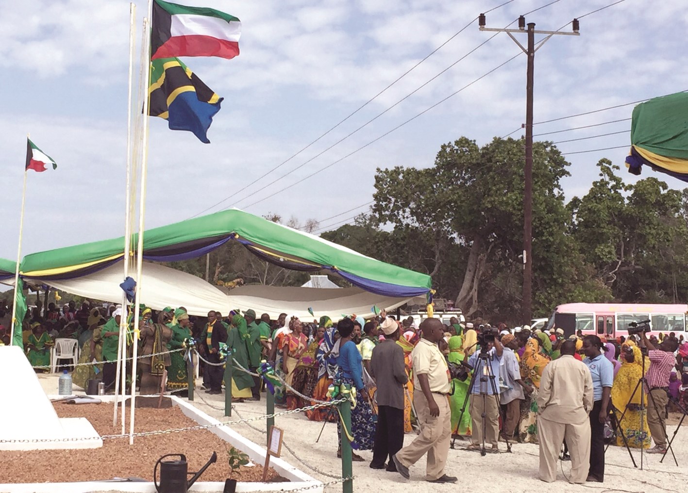 جانب من افتتاح مشروع طريق «اندودو - سومانغا»